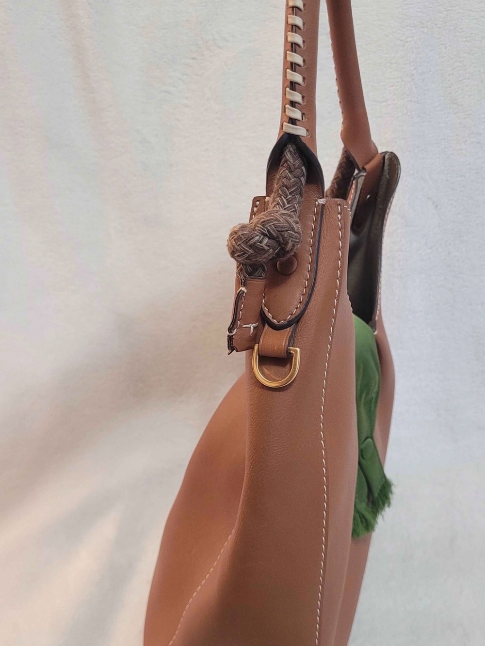Tory Burch 2019 Runway
Sample Hobo - Frayed Silk & Rope - Picture 4 of 8